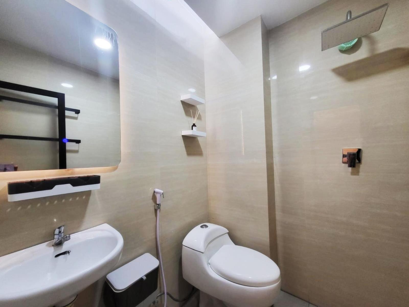 Cabin15 - Syariah Blitar Buitenkant foto